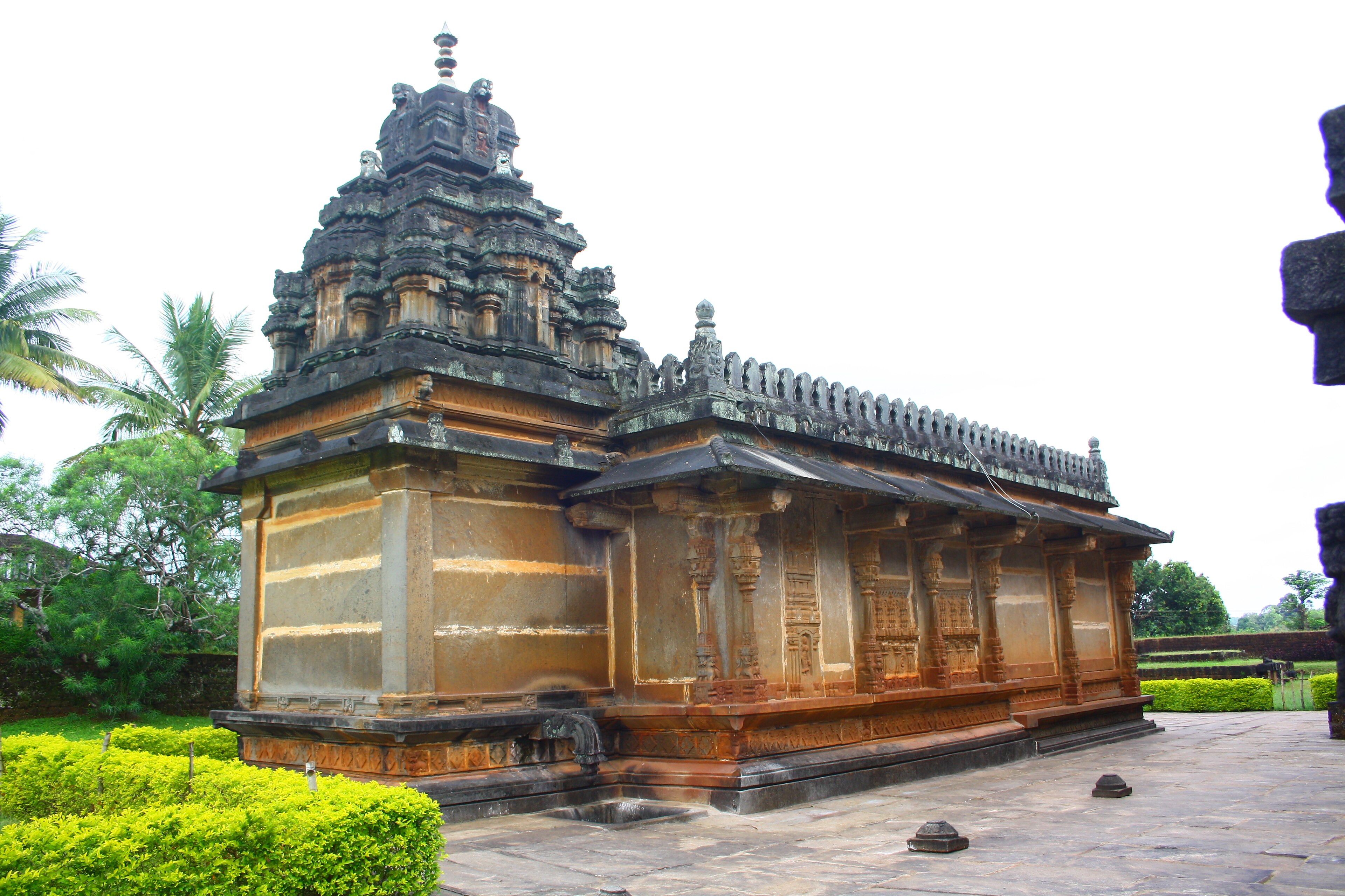 Poornachandra Tejaswi SV