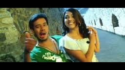 Yarum Ennidam Sollatha Vaarthai