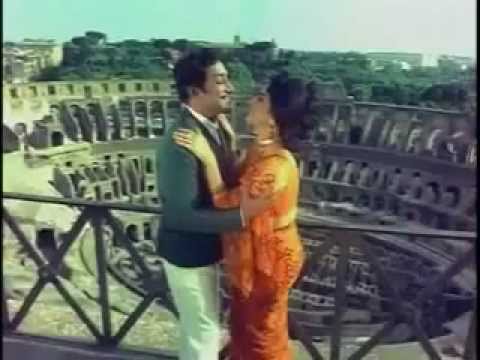 Oru Raja Raniyidam
