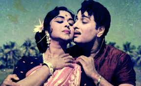Thottal Poo Malarum Old