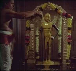 Varuvaandi Tharuvaandi Malayaandi