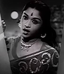 Thaayin Madiyil
