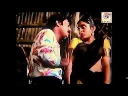 Vaanam Kottudhu Veliye