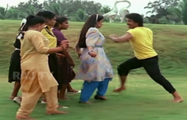 Aayiram Pookkal Malarattum