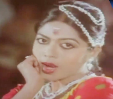 Mannukketha Ponnu