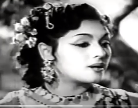 Pachchai Kili Paadudhu