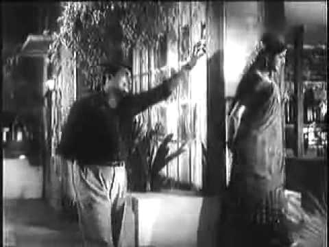 Nilavukku Enmel Ennadi Kobam