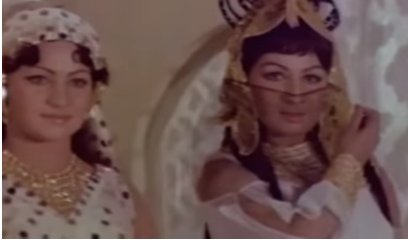Alavudeenum Arputha Vilakum