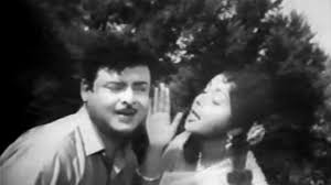 Paarthai Paarthen